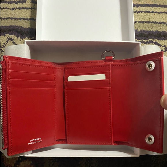 Supreme Leather Chain Wallet “Red” FW25 BNWT